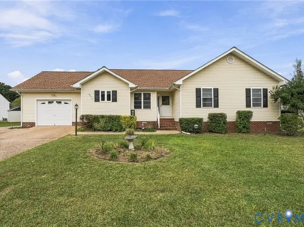 4000 W Dogwood Ave, Chester, VA 23831