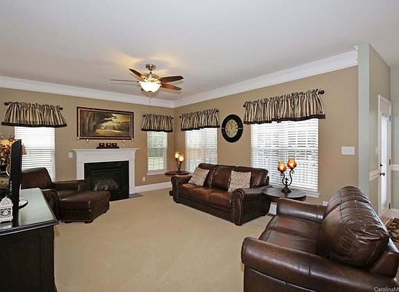 5th image of 8521 Glade Ct