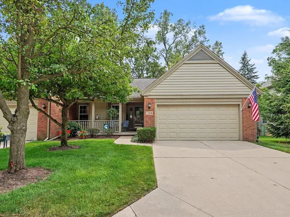 106 Village Place Dr, Chelsea, MI 48118