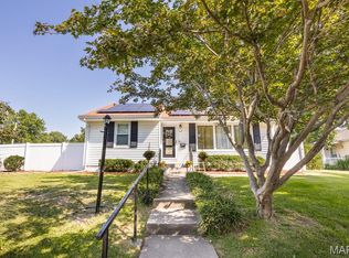 149 S 33rd St, Belleville, IL 62226