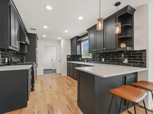 1212 Woodland Ave, Fort Worth, TX 76110