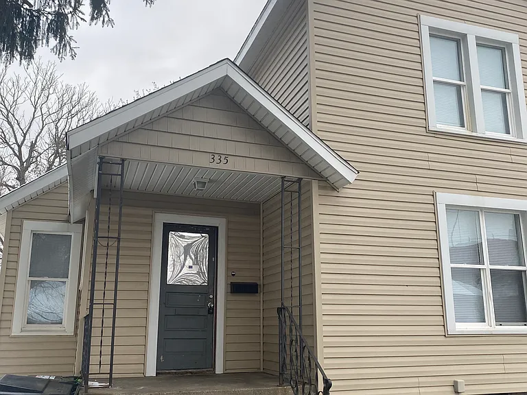 335 McKinley Ct — Photo 5