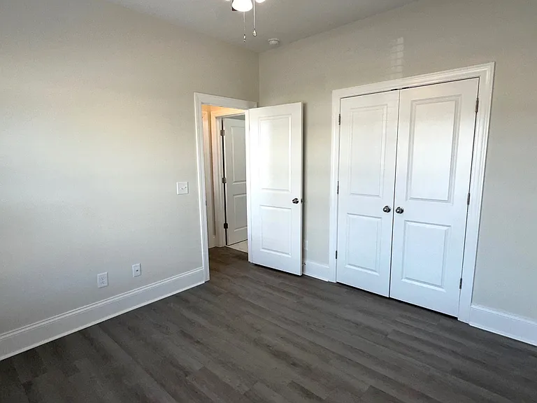 1102 Cavil Hollins Ct — Photo 22