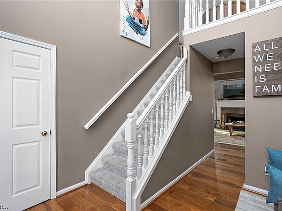 4th image of 508 Crossings Way