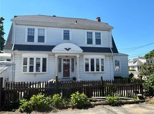12 Bloomfield St, Pawtucket, RI 02861
