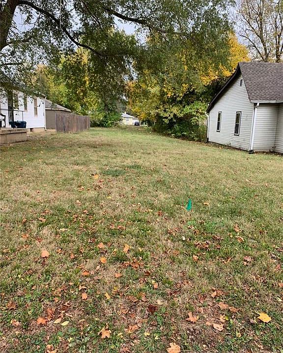 2nd image of 4337 N Crittenden Ave