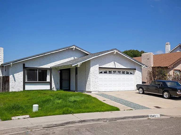 1341 Cerritos Ct — Photo 1