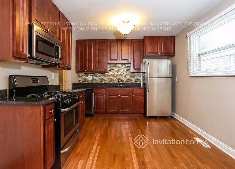 3536 W 80th Pl — Photo 6
