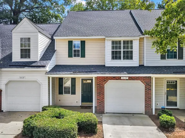 10139 University Park Ln, Charlotte, NC 28213