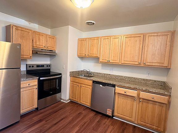 2nd image of 717 Saint Paul St #721