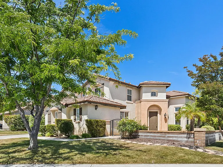 43493 Dodaro Dr — Photo 2