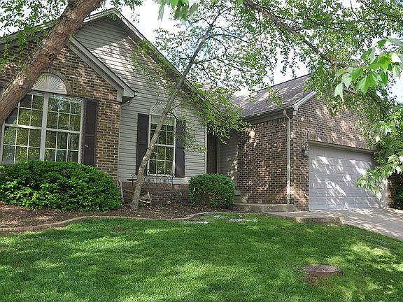 2nd image of 1225 Wyndham Forest Cir