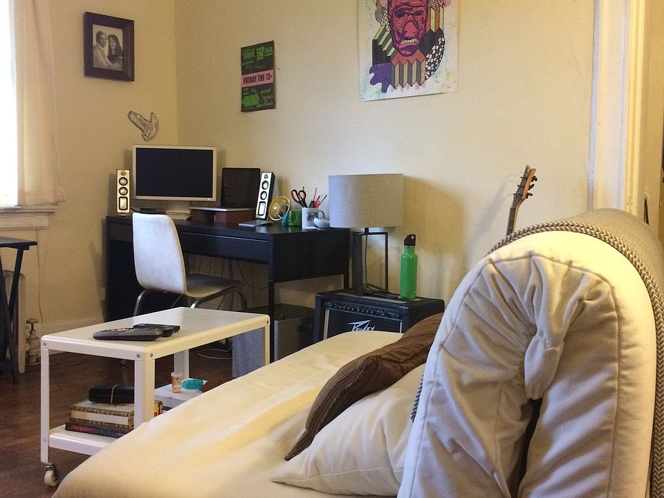 2nd image of 1043 Saint Charles Ave NE APT 15