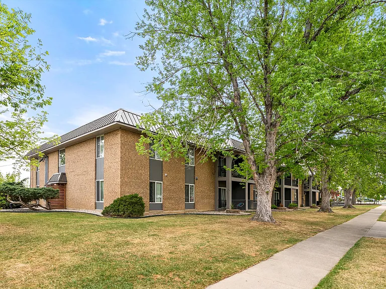 700 Mohawk Dr — Photo 18