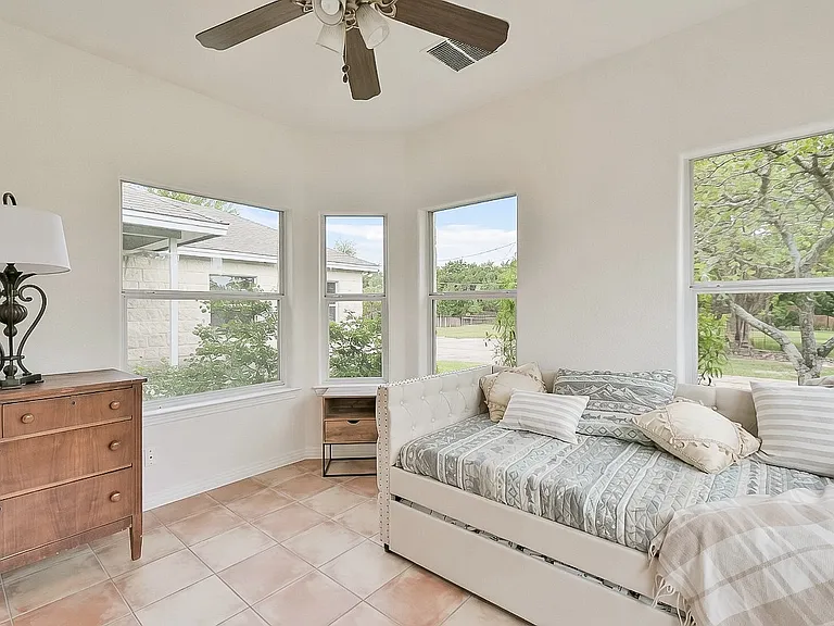 109 Vista Oaks Dr — Photo 48