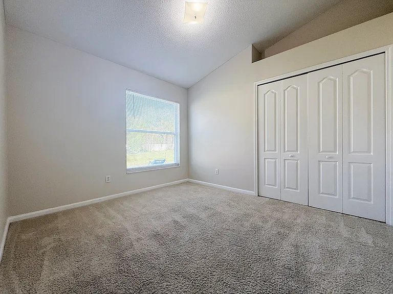 2634 Meadow Oaks Loop — Photo 16