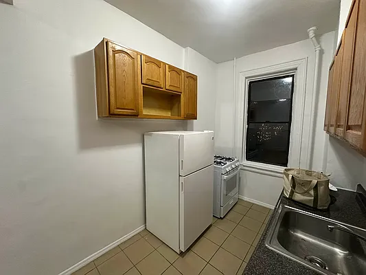 Rented by R New York | media 23