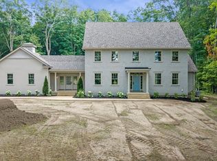 423 Middle St, West Newbury, MA 01985