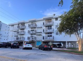 244 79th St APT 3D, Miami Beach, FL 33141