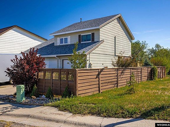 5th image of 2155 Frances St
