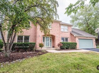 1808 Syracuse Rd, Naperville, IL 60565