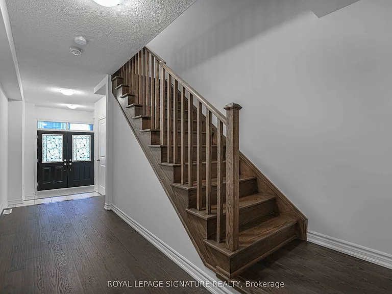 6 Ginno Ln — Photo 3