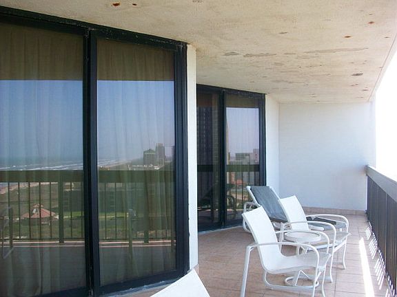 4th image of 310A Padre Blvd