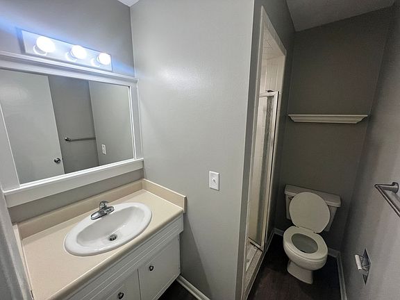 3rd image of 4813 Underwood Ave #2B-2BA