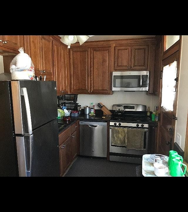 1st image of 6316 N Artesian Ave #3