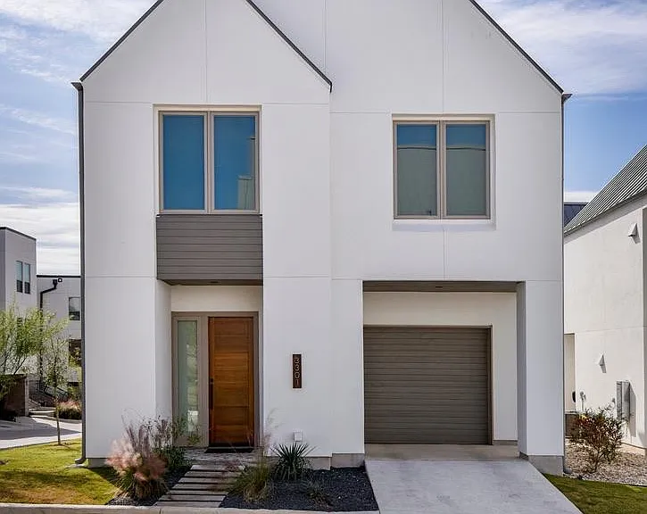 3301 Cantwell Ln — Photo 26