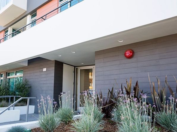 938 S Orange Grove Ave UNIT 402