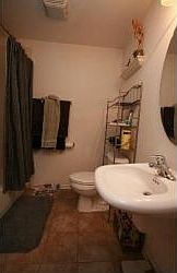 5th image of 3228 N Kilbourn Ave Unit 9
