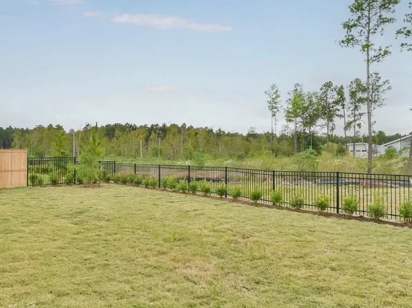 10102 Seaside Alder Dr, Conroe, TX 77385