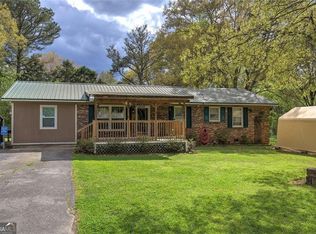 215 Parkway Dr SW, Adairsville, GA 30103