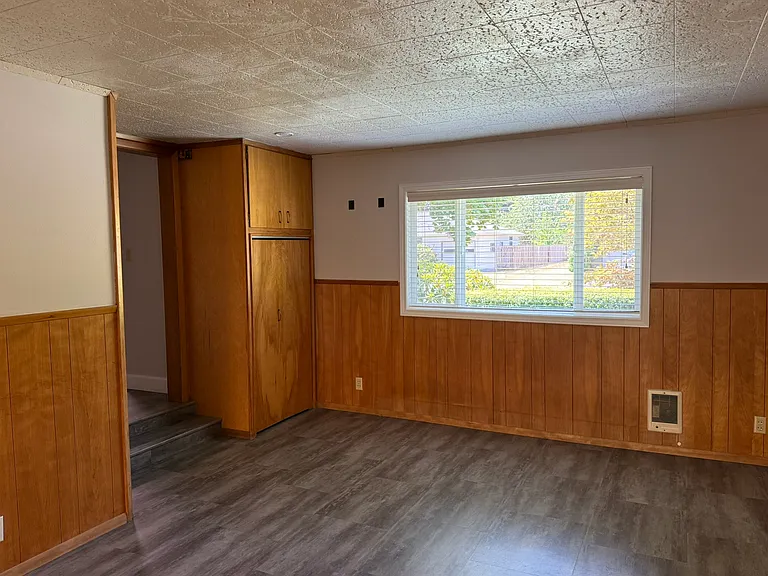 3120 Willamette Dr N — Photo 24