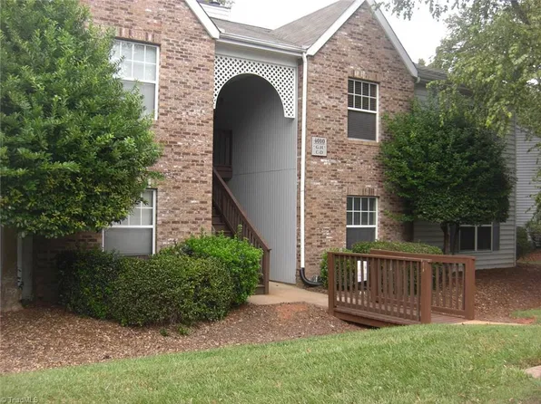 4010 H Whirlaway Ct, Clemmons, NC 27012