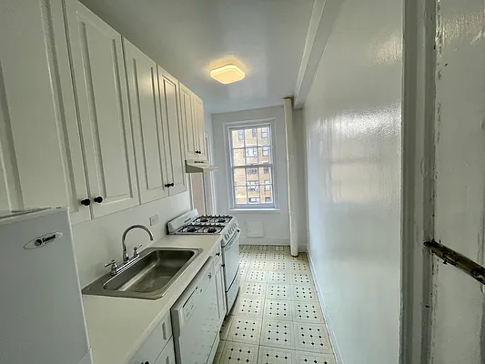 Rented by Rachel Realty | media 3