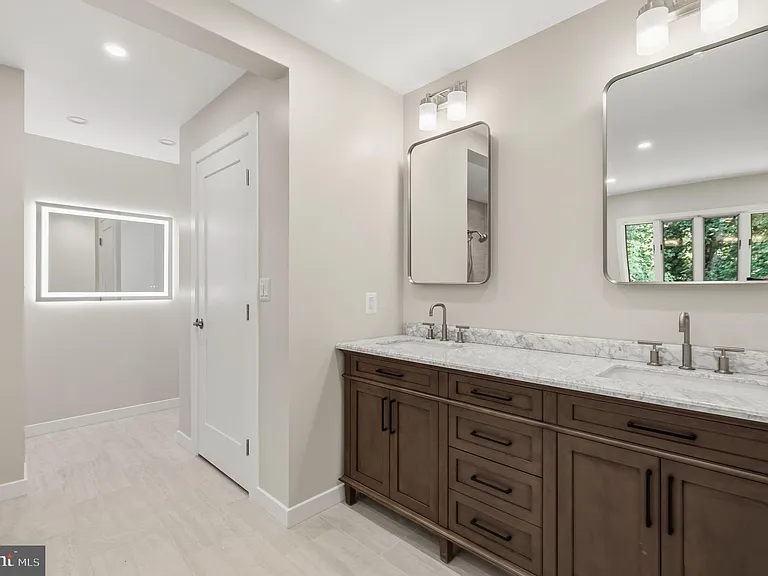 22 Poplar Point Rd — Photo 16