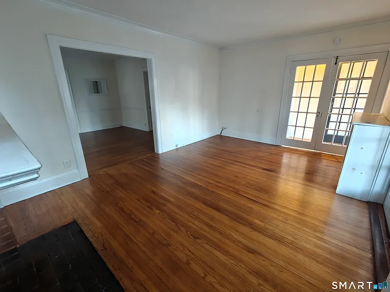 143 Dover Rd — Photo 8