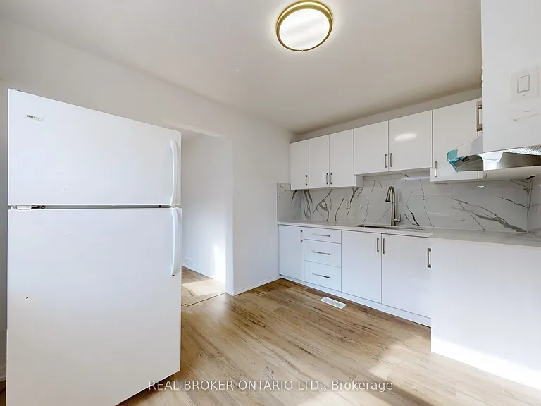 102 Bowie Ave #MAIN — Photo 21