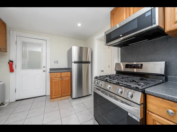 230 John St Floor 2, South Amboy, NJ 08879