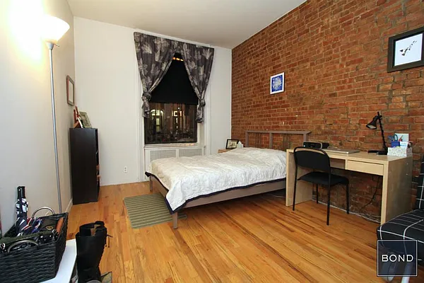 Rented by Bond New York | media 19