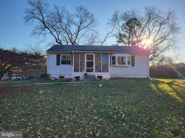 18448 Beazley Ln, Milford, VA 22514