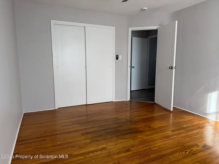 152 Drakes Ln — Photo 8