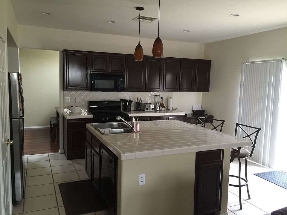 Newly Remodeled Kitchen