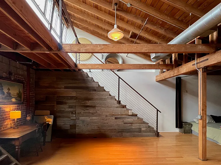 500 Molino St #313 — Photo 3