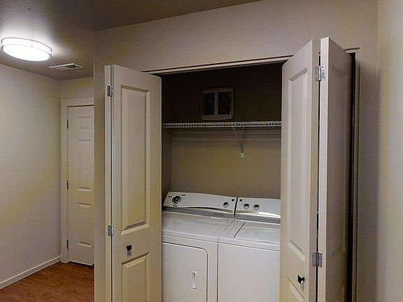 5th image of 5264 NE 121st Ave #101
