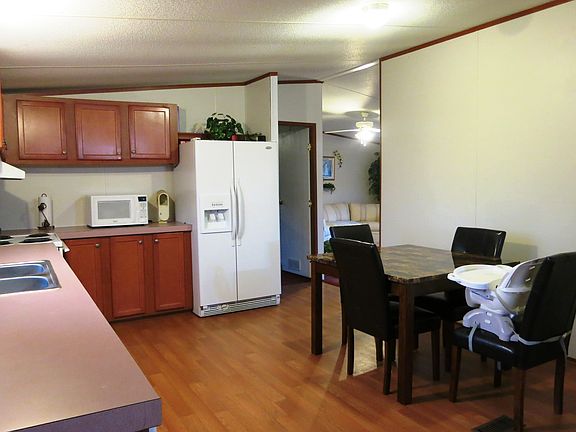 Kitchen with breakfast area