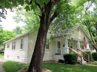 415 W 5th St, Dickson, TN 37055