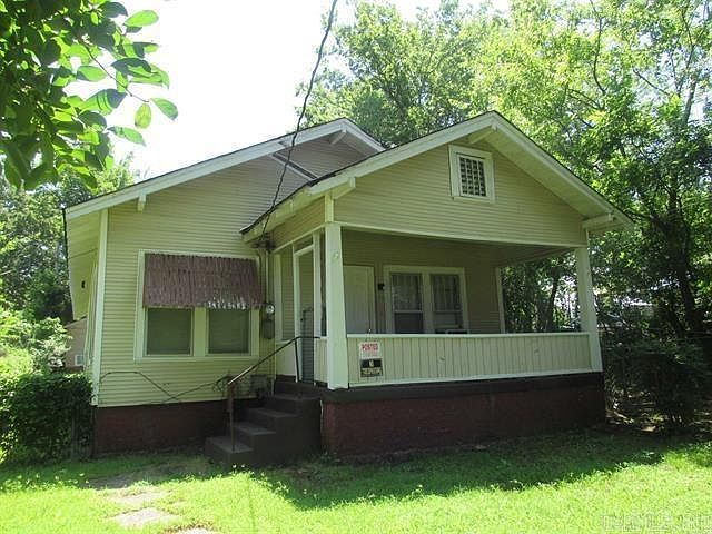 1st image of 504 N Oak St